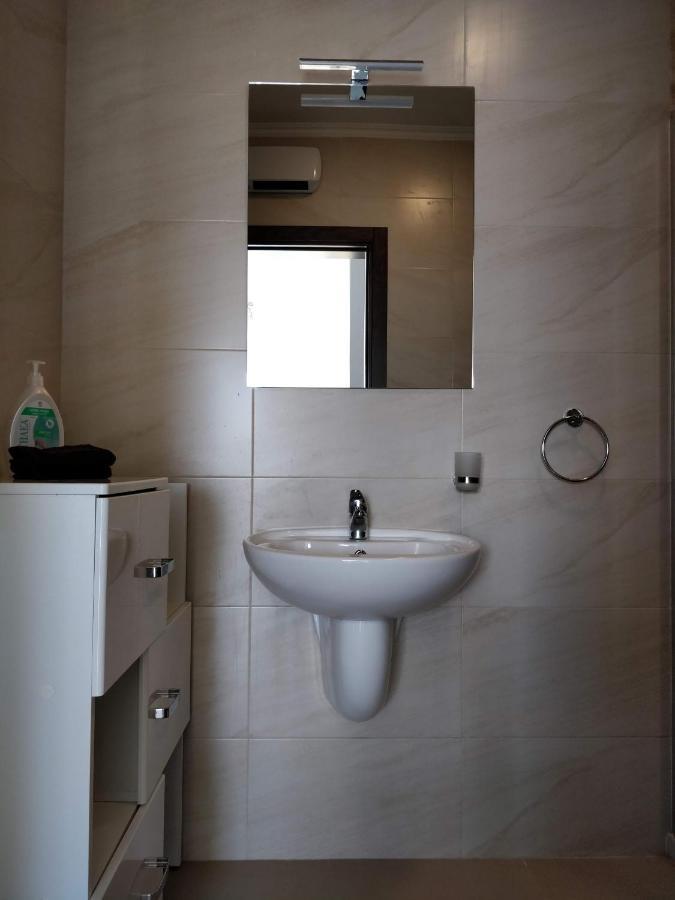 Апартаменты Sea View Penthouse With Large Terrace Irom1-1 Марсаскала Экстерьер фото